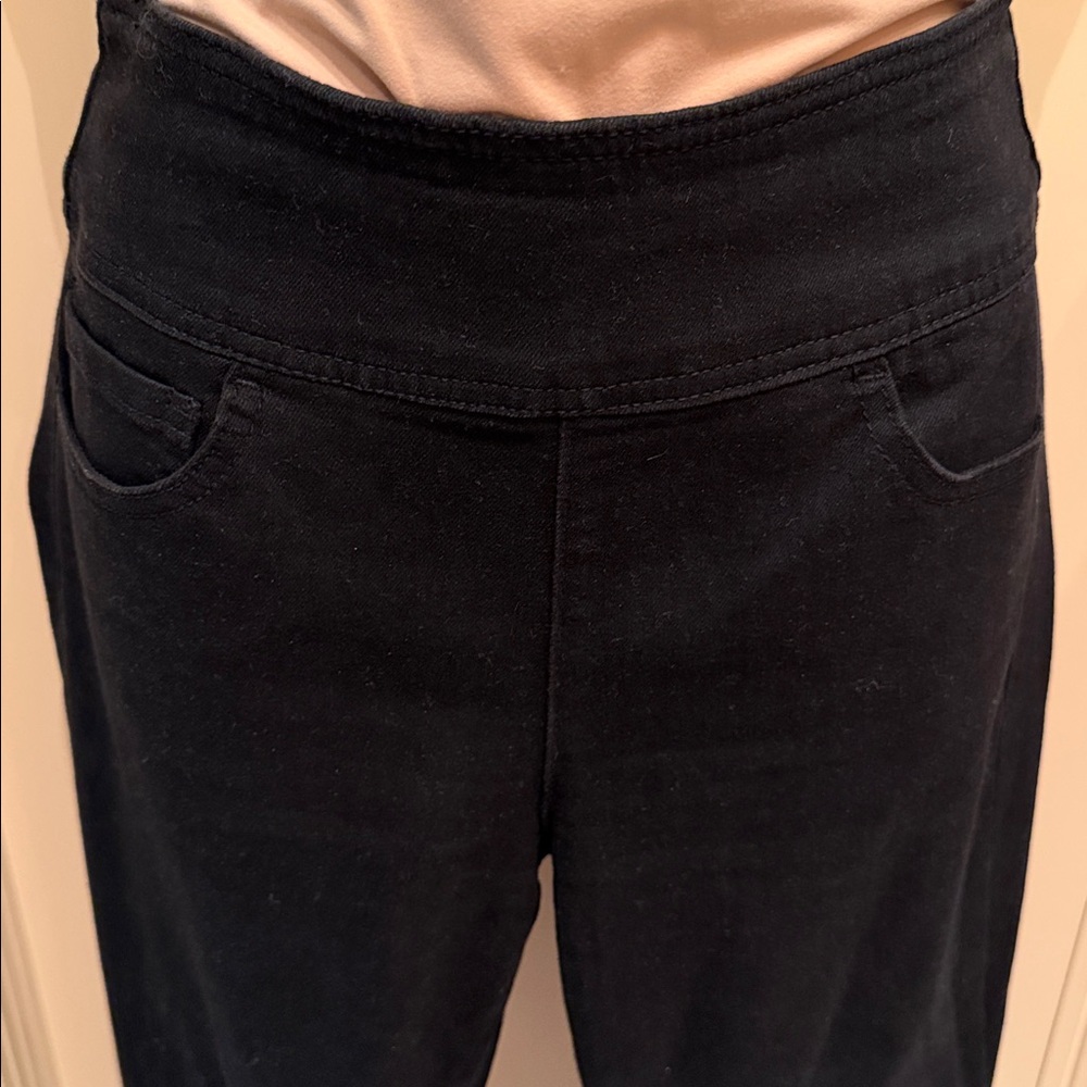 Sofia Vergara Melisa Flare Pull-On Jeans - Black - Size 4 - Like New - Picture 5 of 10